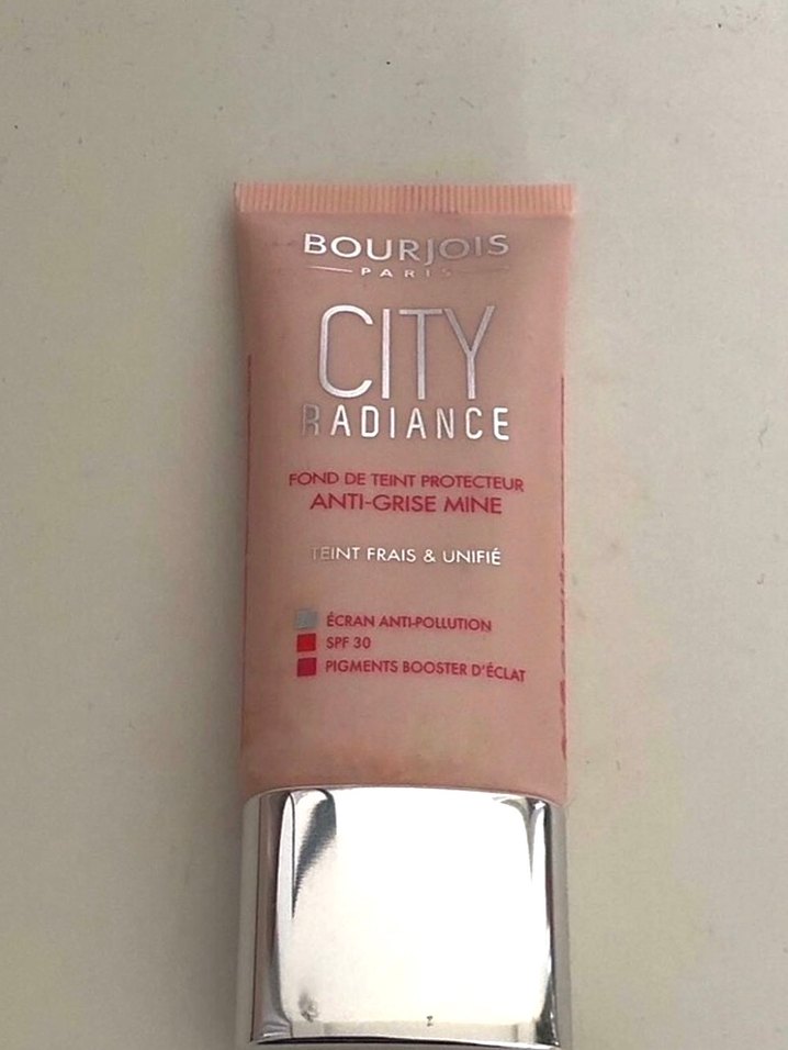 Bourjois City Radiance SPF30 Fondöten 06 Golden Sun - Görsel 2