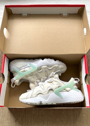 Nike Air Huarache Craft kadın sneaker - Görsel 2