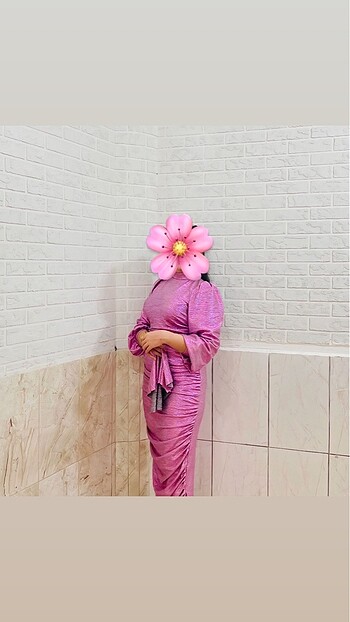 Pembe parlak büzgülü abiye