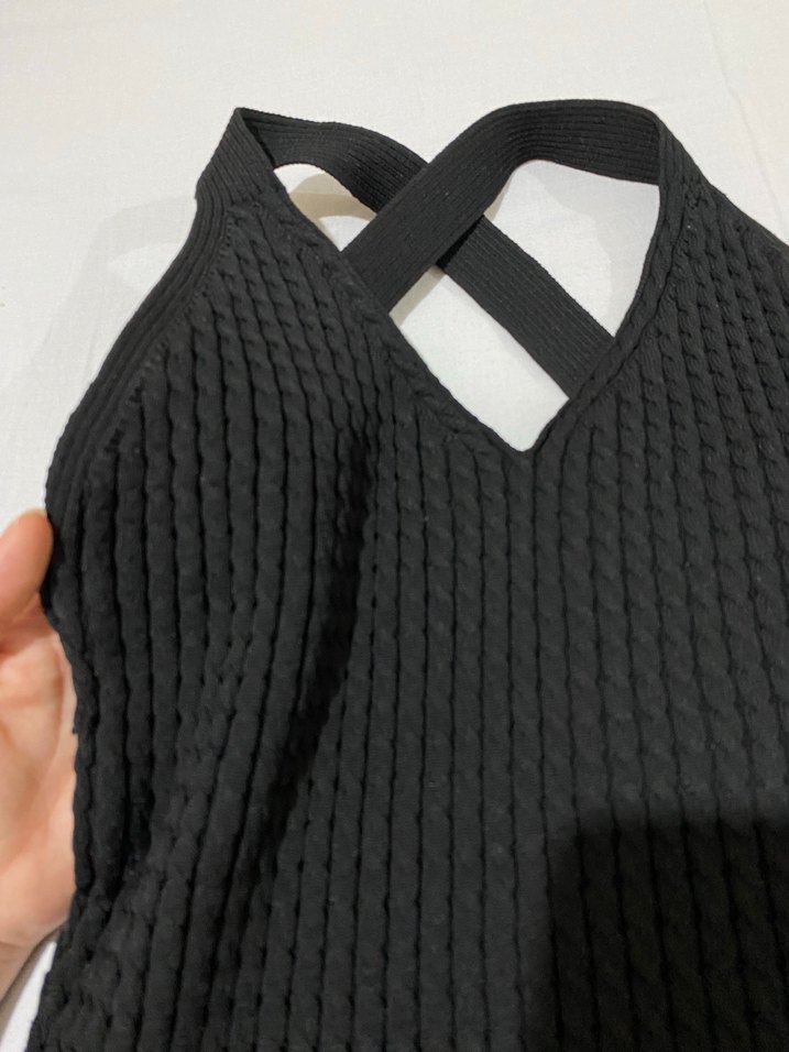 Siyah V Yaka Örgü Askılı Kadın Süveter - Görsel 2