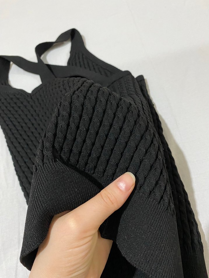 Siyah V Yaka Örgü Askılı Kadın Süveter - Görsel 4