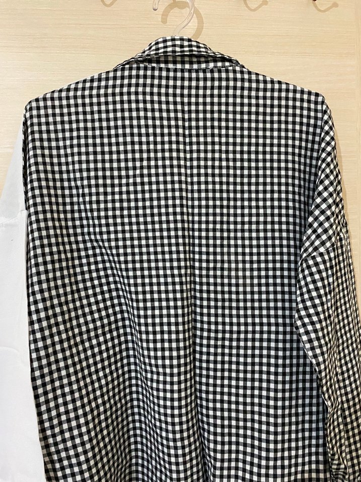 Düğmeli Ekose ve Düz Gri-Beyaz Kadın Gömlek - Görsel 4