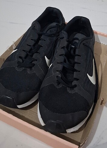 Nike spor ayakkabı
