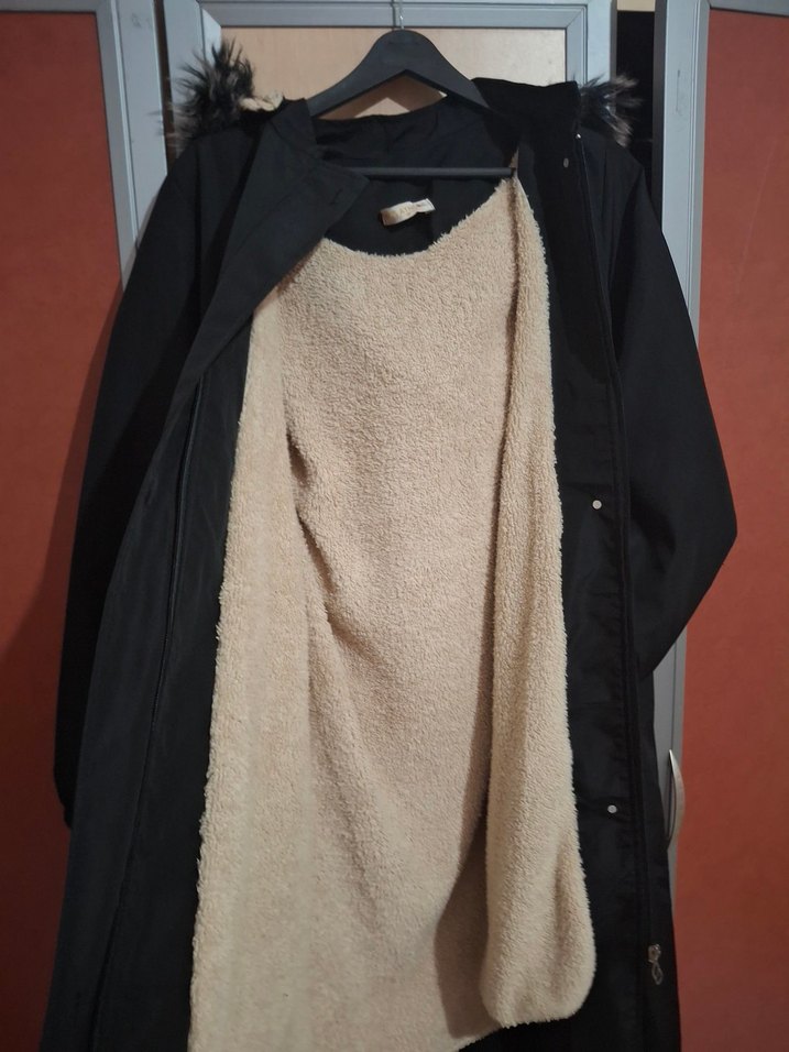 Siyah Uzun Kadın Mont Kapüşonlu - Görsel 4