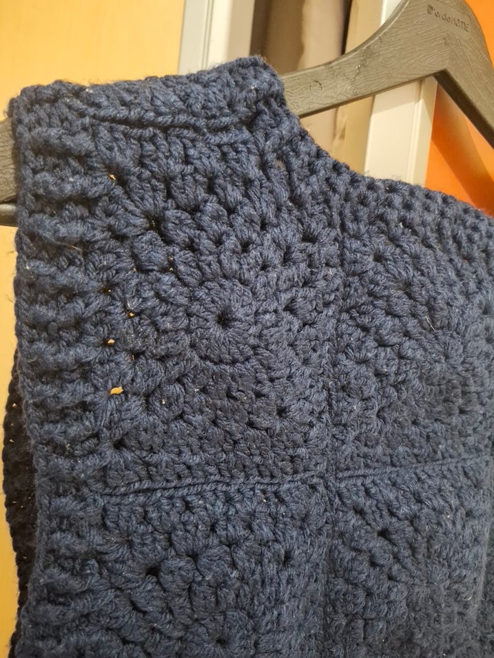 Kadın Lacivert Örgü Kolsuz Süveter - Görsel 3