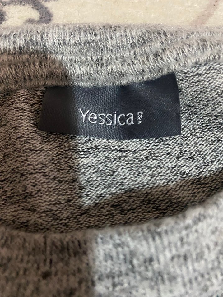 Düğmeli Gri Uzun Kollu Kadın Kazak - Görsel 3