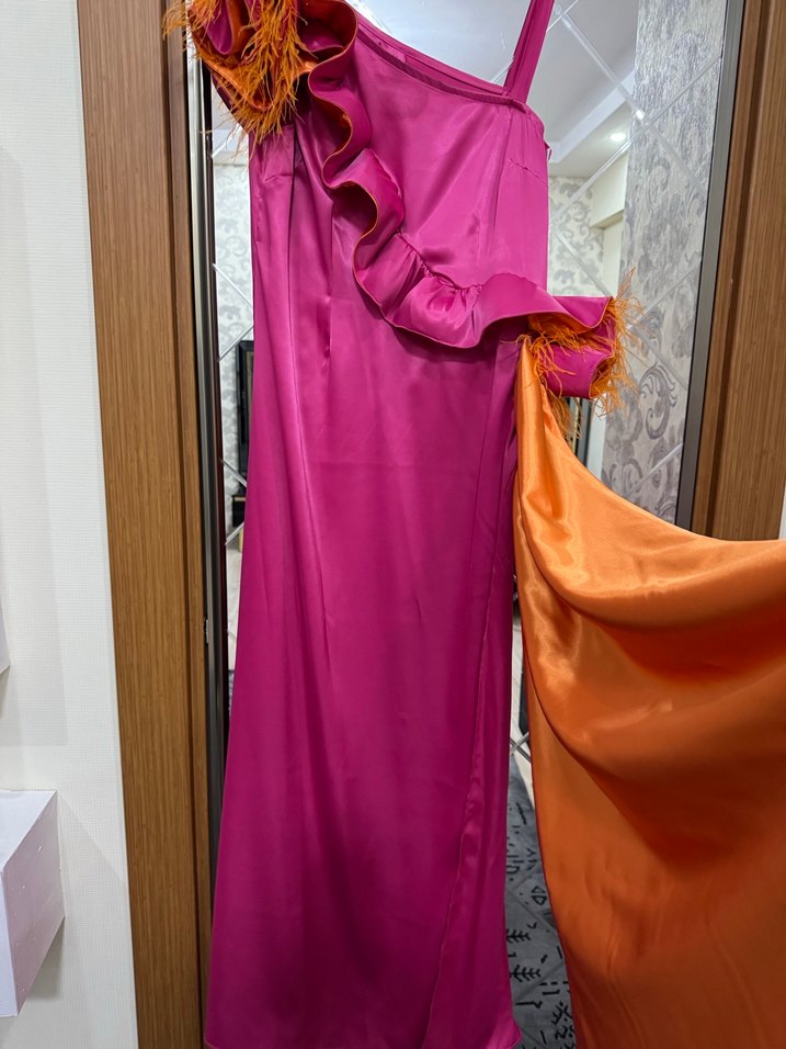 Pembe Uzun Askılı Fırfırlı Kadın Abiye Elbise - Görsel 2