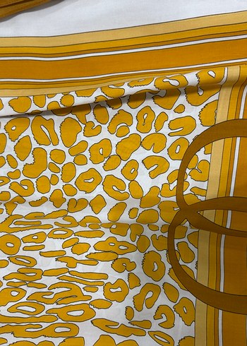 Zincir Detaylı Sarı Kadın şal - Görsel 2