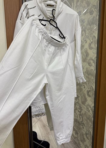 Kadın Beyaz Rahat Kesim Eşofman takımı - Görsel 2