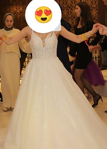 36 Beden beyaz Renk ASKILI HELEN MODEL GELİNLİK
