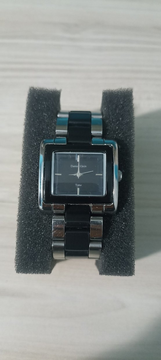 Klasik Siyah Kadın Kol Saati - Görsel 2