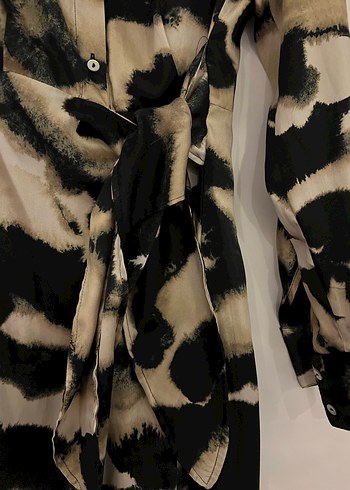 Desenli Uzun Gömlek Elbise - Görsel 4