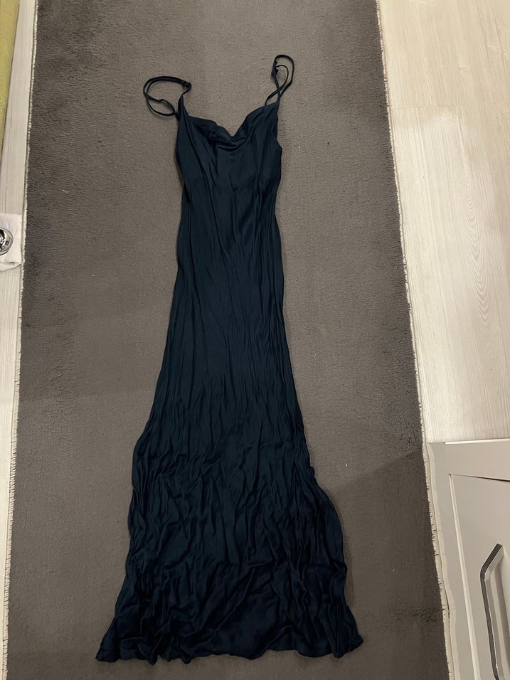 Saten Uzun Maxi Degaje Yaka Elbise - Görsel 2