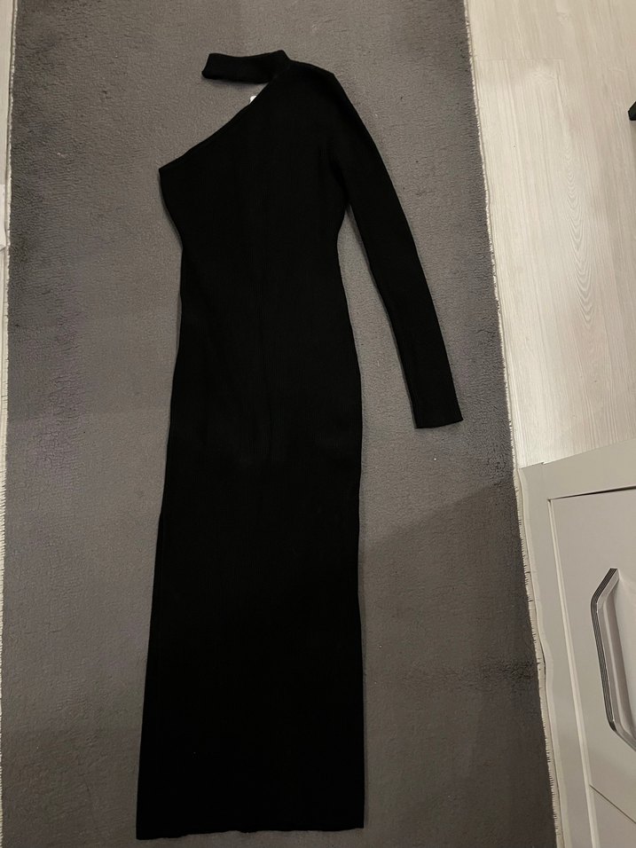 Tek Kollu Boyun Detaylı Triko Elbise - Görsel 2