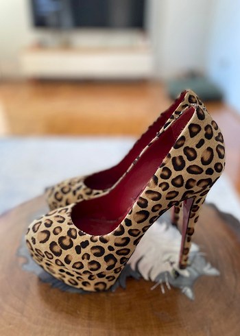 Leopar desenli önden platformlu topuklu ayakkabı. - Görsel 8