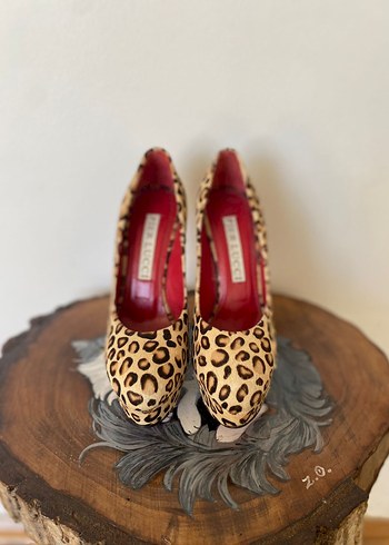 Leopar desenli önden platformlu topuklu ayakkabı. - Görsel 9