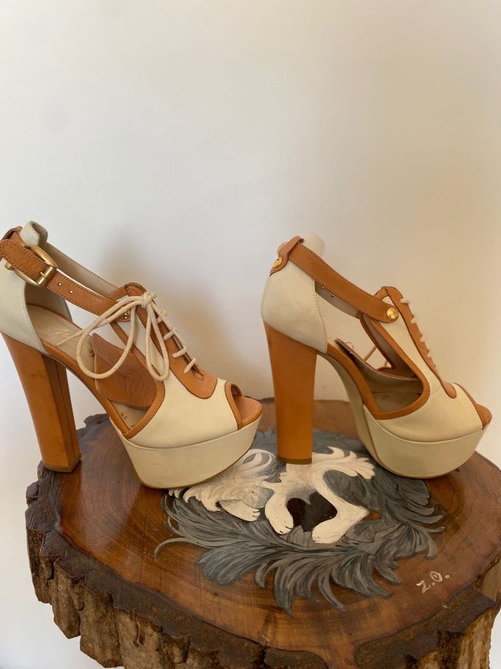 Bej kahverengi Deri Bağcıklı tokalı dolgu Topuklu Kadın Ayakkabı - Görsel 4