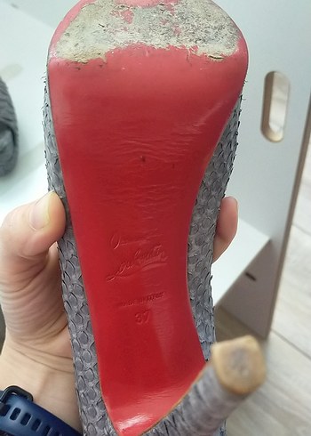 Gri Yılan Desenli Süet Topuklu Ayakkabı - Görsel 5