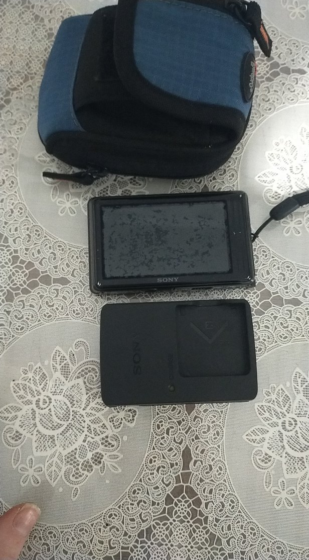 Sony Dijital Kamera ve Taşıma Çantası - Görsel 3