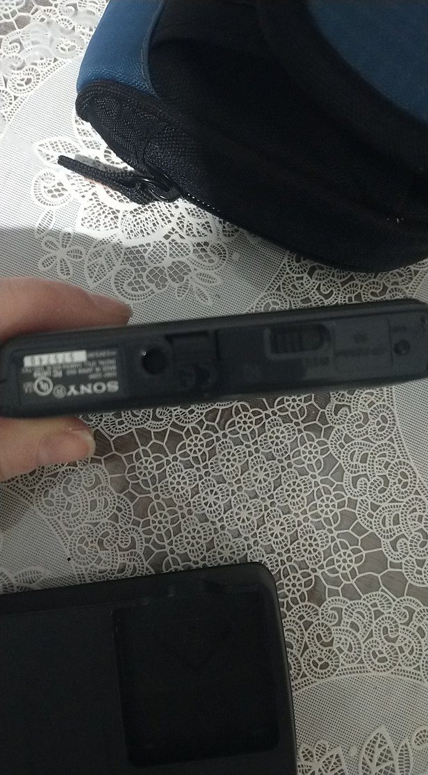 Sony Dijital Kamera ve Taşıma Çantası - Görsel 4