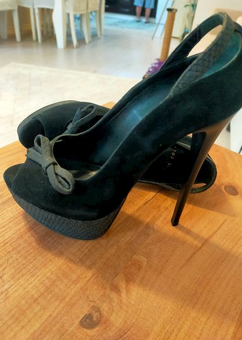 Siyah Tokalı Yüksek Topuklu Ayakkabı - Görsel 8