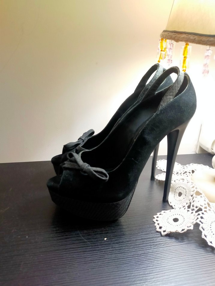 Siyah Tokalı Yüksek Topuklu Ayakkabı - Görsel 2