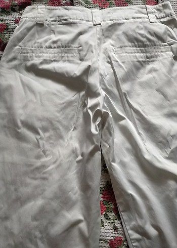 Zara Kadın Beyaz Bol Kesim Kumaş Pantolon
