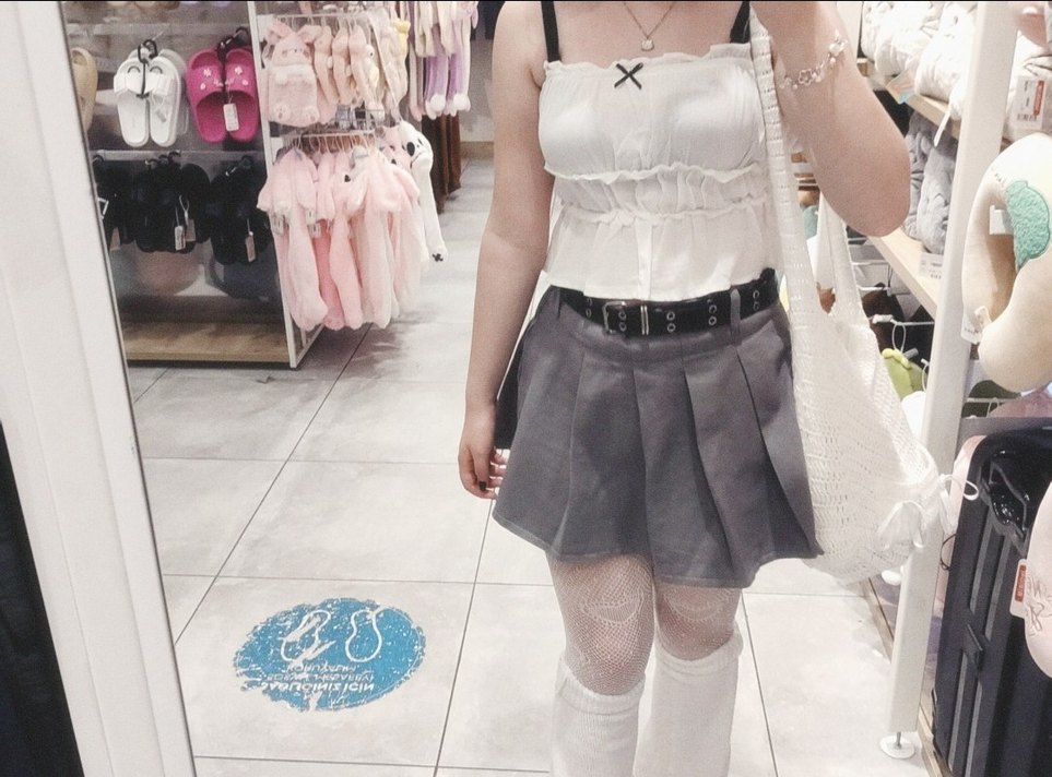 Gri Pileli Kadın Mini Etek - Görsel 2