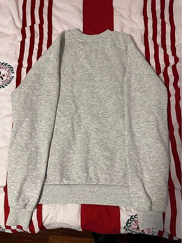 s Beden Pull&Bear Brigitte Bardot uzun kollu sweatshirt