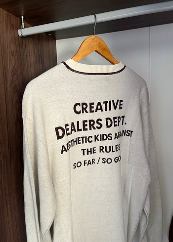 m Beden beyaz Renk PULL BEAR SIFIR KAZAK