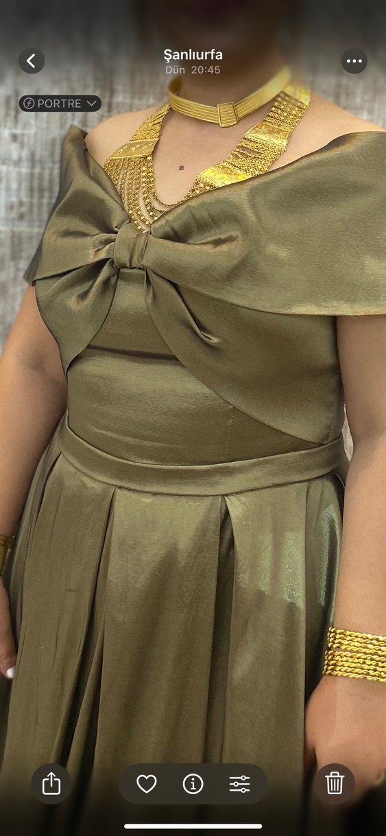 Uzun, Salaş Kesim, Kayık Yaka Kadın Abiye - Görsel 3