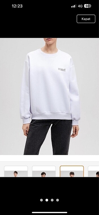Mavi logolu sweat