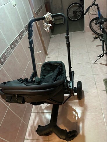 Prego bebek arabası