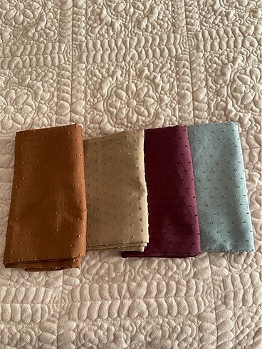 4 tanesi 100 tl
