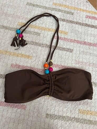 Bikini üstü