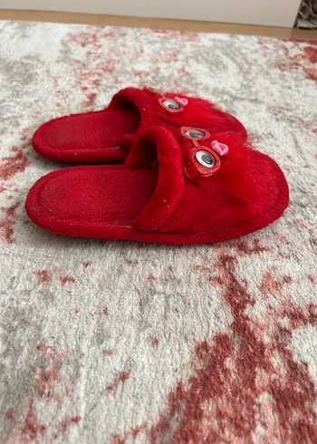 Kız Çocuk Kırmızı Peluş Detaylı Terlik - Görsel 2