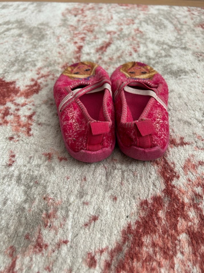 Kız Çocuk Pembe Desenli Sıcak Ev Terliği - Görsel 3