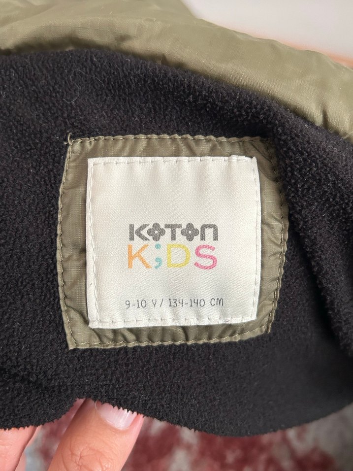 Kapüşonlu Erkek Çocuk Mont - Görsel 3