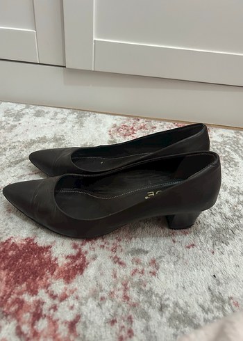 Kahverengi Deri Topuklu Kadın Ayakkabı - Görsel 2
