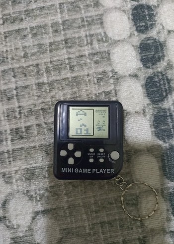 Mini Taşınabilir Oyun Konsolu Anahtarlık - Görsel 2