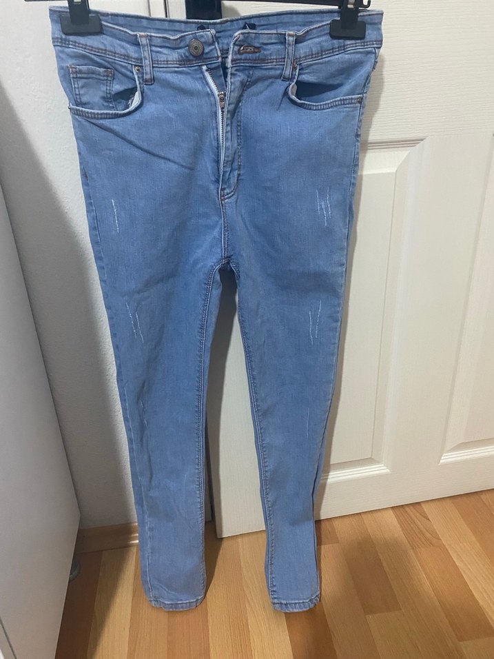 Kadın Mavi Kemerli Slim Fit Denim Pantolon - Görsel 2