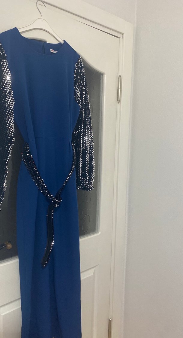 Zincir Detaylı Mavi Uzun Abiye Elbise - Görsel 5