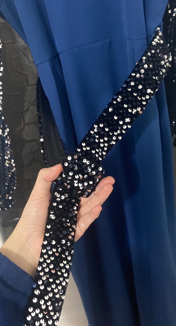 Zincir Detaylı Mavi Uzun Abiye Elbise - Görsel 3