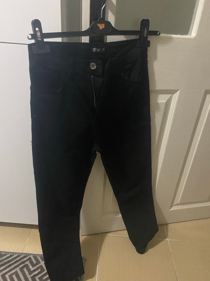 Siyah Midi Kesim Yırtmaçlı Kadın Kot Pantolon - Görsel 3