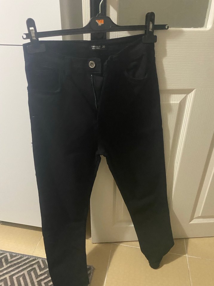 Siyah Midi Kesim Yırtmaçlı Kadın Kot Pantolon - Görsel 2