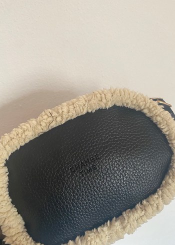 Kürk Detaylı Siyah Deri Kadın Çanta - Görsel 4