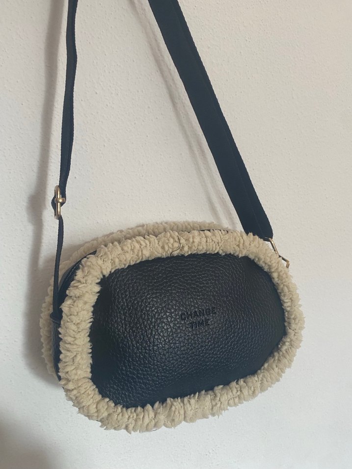 Kürk Detaylı Siyah Deri Kadın Çanta - Görsel 2