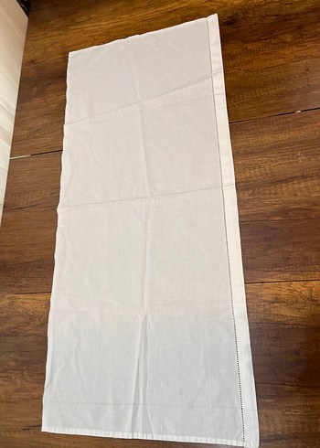 Nakışlı Beyaz Masa Örtüsü - Görsel 3