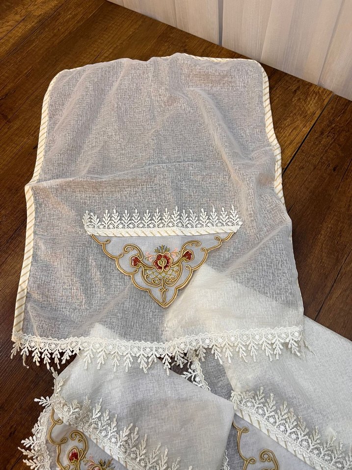 İşlemeli Beyaz  Örtüsü Seti - Görsel 4