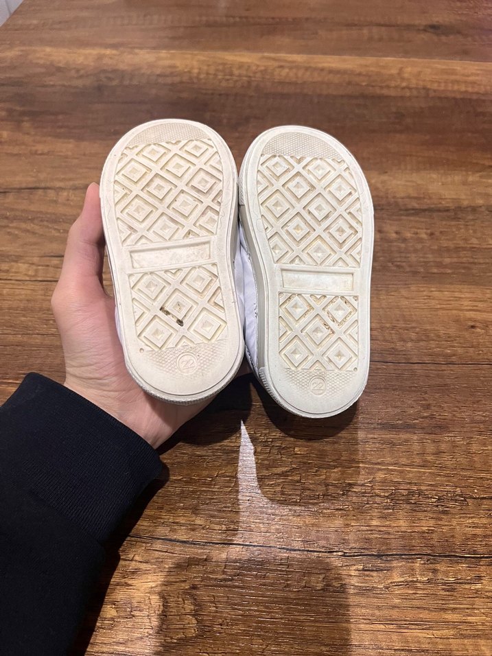 Kız Çocuk Beyaz Cırt Cırtlı Spor Ayakkabı - Görsel 2